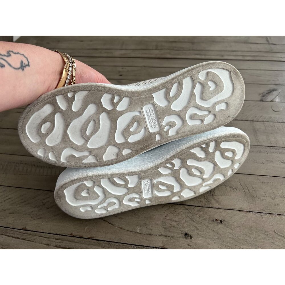 Alexander McQueen Oversized Perforated Leather Sneakers White Pink Size 37 7 - Picture 11 of 11